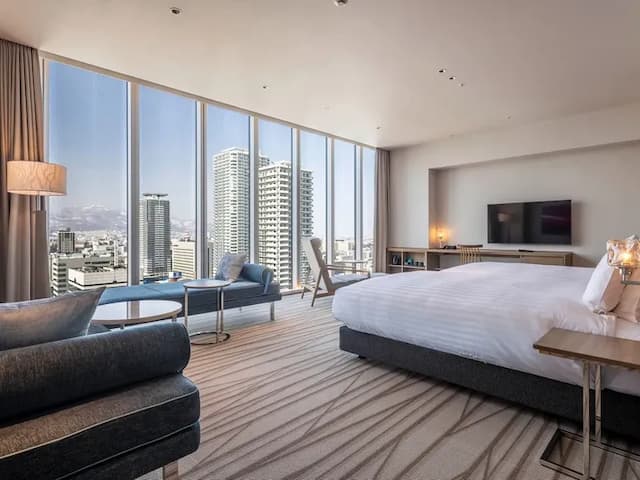 【スイート】52平米／6室限定の高層階スイート。旅の疲れを癒す眺望をお愉しみいただけます