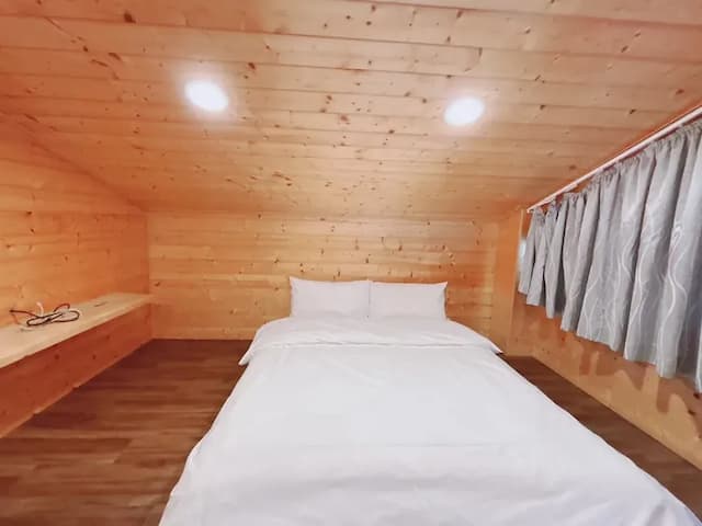 套房二樓（樓中樓）