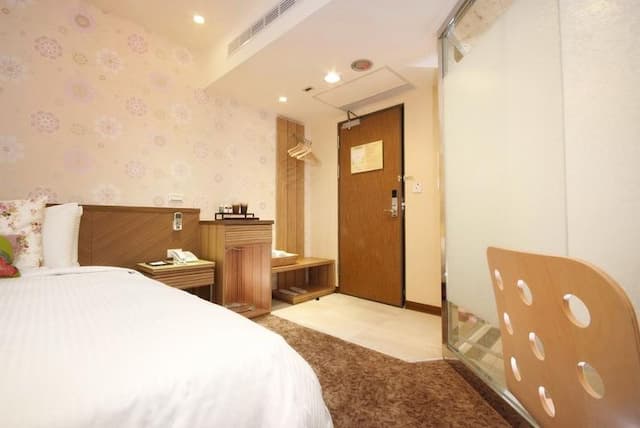 Changhong Fashion Hotel-Economy Double Room (No Window) - No Breakfast-4