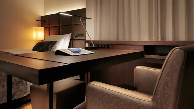 三井花園飯店 大阪普米爾｜中之島美術館步行4分/渡邊橋站步行4分-<Premier Floor>高級大床房[禁菸]｜可帶不佔床兒童(0-5歲) 1位【不挑房】-2