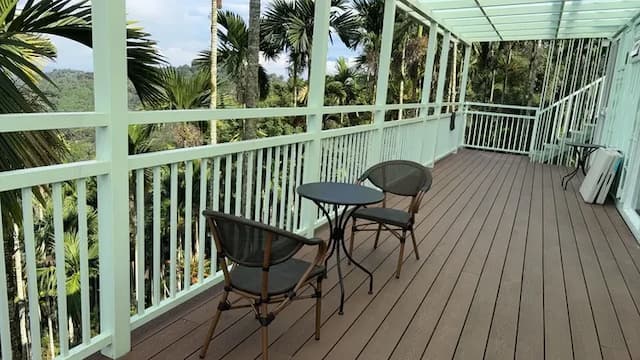 雁窩秘境營地｜全新上架、360度景觀露台｜日月潭｜懶人營-【露營屋】兩小床｜檜木屋-7