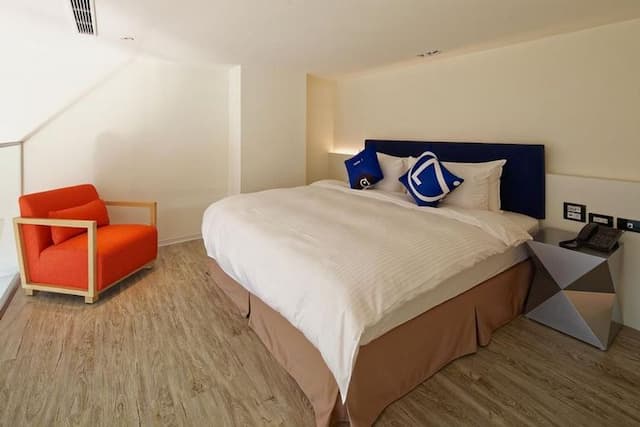 Hotel 7 逢甲-閣樓雙人間 (含早餐)-1