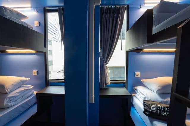 【網美打卡首選】3HOWw旅宿｜近Terminal 21 百貨-私人宿舍間（帶共用浴室）-8
