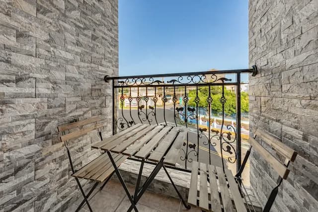 Sunset Mu Style Inn-Family Suite with Balcony-6