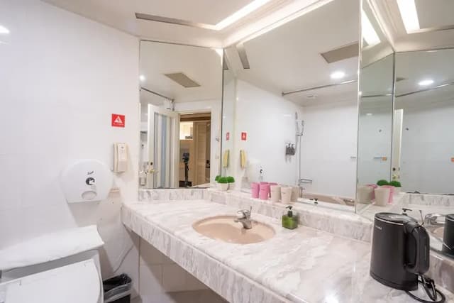 Ohotel麗加園邸酒店-經典四人房(無窗)-不含早餐-5