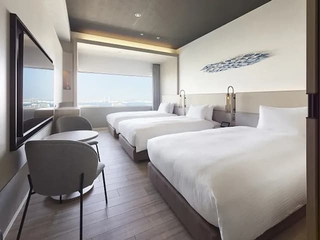 デラックストリプル