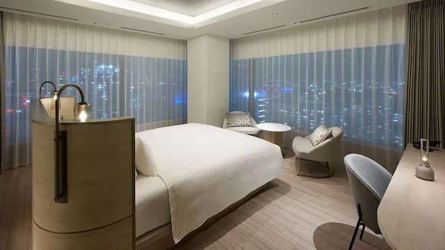 三井花園飯店 橫濱港未來普米爾｜露天泳池/港灣未來站步行4分-行政角隅特大雙人床房｜可帶不佔床兒童(0-5歲) 1位【不挑房】-4