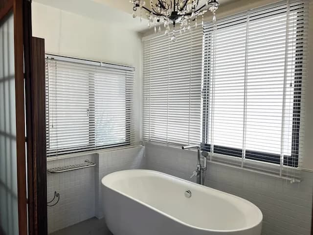 Hour roots-Family Quadruple Room-1