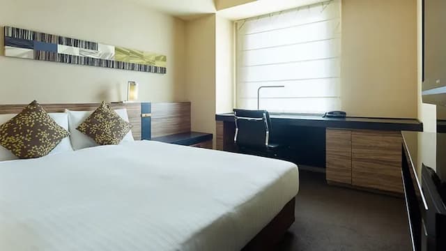 三井ガーデンホテル札幌-Moderate Queen Room for 2 Persons (No Smoking)｜お子様（0～5歳）1名様まで添い寝可能【お部屋選択不可】-1