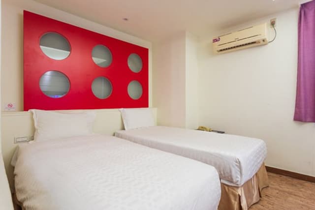 新崛江商旅-商務雙床房-1