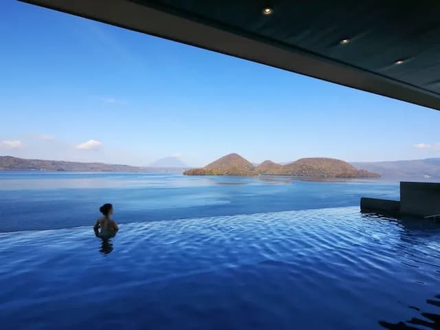 湖上の湯露天風呂(秋)