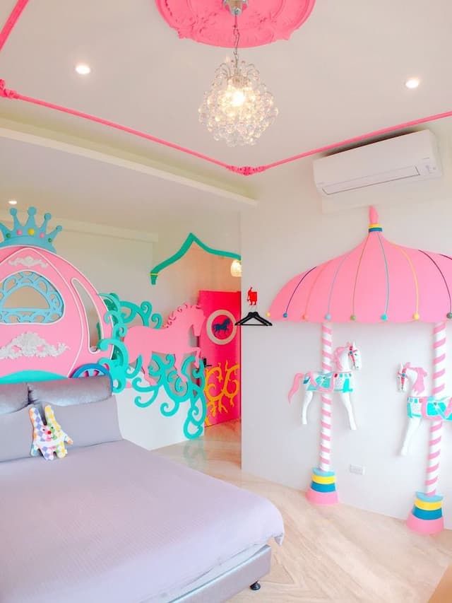 麗筑藝術親子民宿 | 公主馬車兒童床、溜滑梯-快樂馬車親子房-1