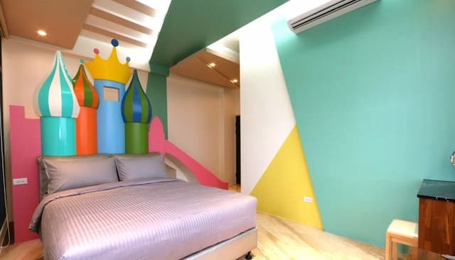 麗筑藝術親子民宿 | 公主馬車兒童床、溜滑梯-國王城堡親子房-1