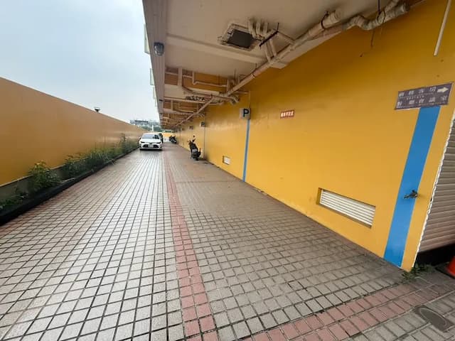 Lisa motel-business family room-13