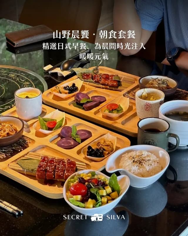 森密境｜一泊四食、唯一雙層風格露營車-【露營車】豪華沙發房｜禁寵物-13