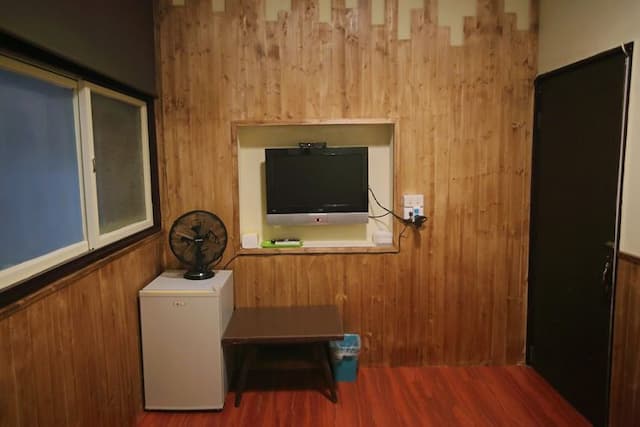 一樓雙人房,可加1人床鋪