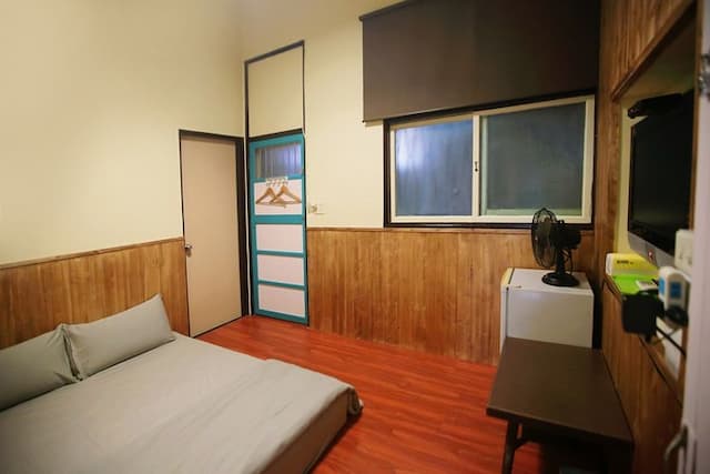 一樓雙人房,可加1人床鋪