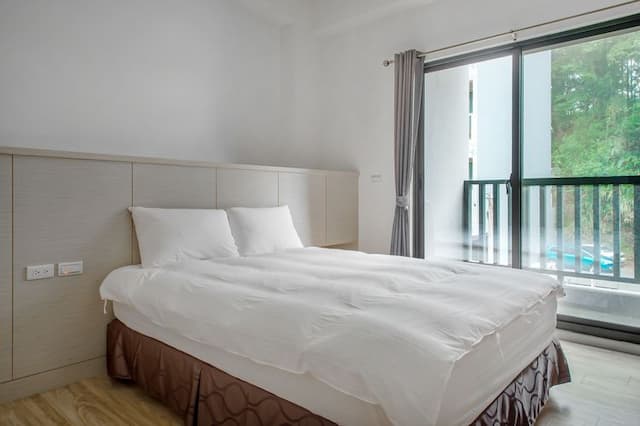 I love you in Sun Moon Lake-Double Room with Balcony with Street Vew-205.305-6