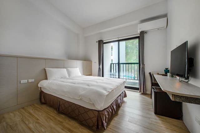 I love you in Sun Moon Lake-Double Room with Balcony with Street Vew-205.305-1
