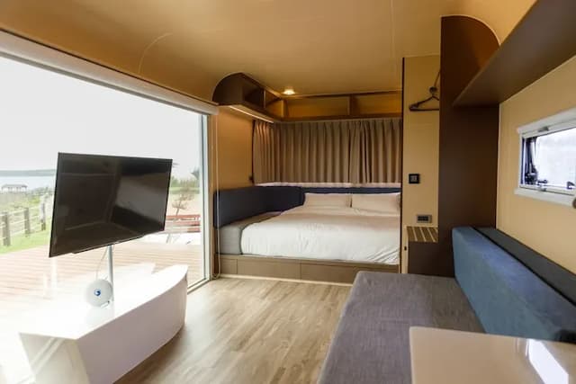 Bay Hill Camping Area-Campervan-1