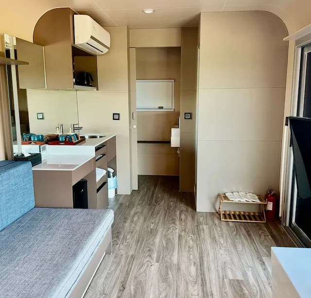 Bay Hill Camping Area-Campervan-6