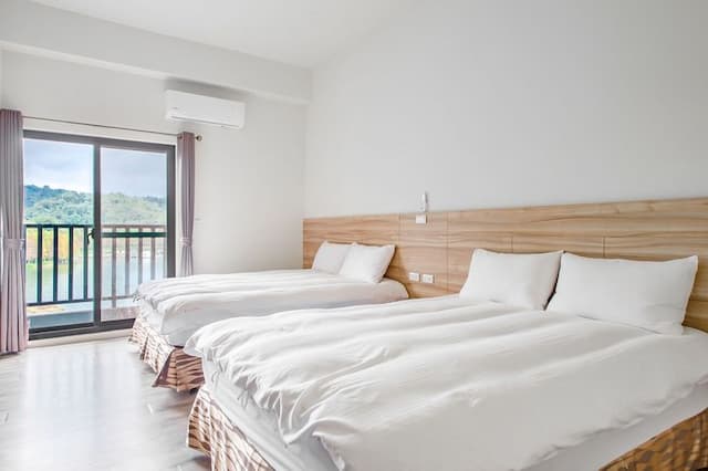 I love you in Sun Moon Lake-Quadruple Room with Lake View-201.202.301.302.501.502-6