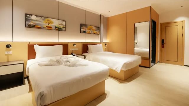 Banana Guesthouse South Pattaya-Deluxe View-1