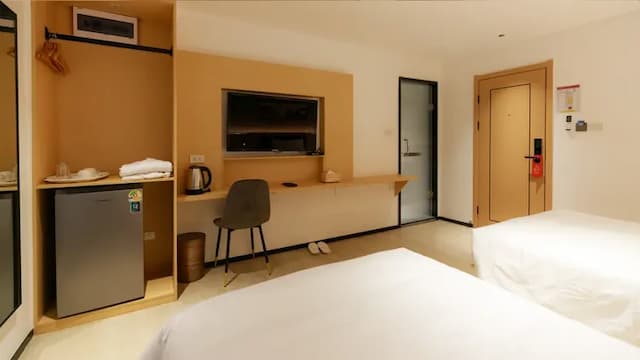 Banana Guesthouse South Pattaya-Superior Twin-2