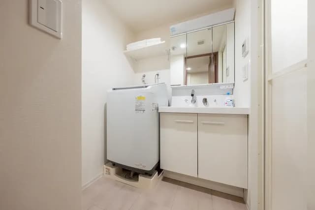 LAKU HOTEL ASAKUSA-10-min walk to Sensoji Temple｜6 min to Skytree/Direct Airport｜35 min to Disney｜29.9㎡｜Up to 3 guests-9