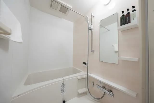 LAKU HOTEL ASAKUSA-10-min walk to Sensoji Temple｜6 min to Skytree / Direct to Airport｜35 min to Disney｜46.64㎡｜Up to 5 guests-9