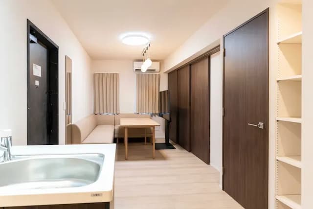 LAKU HOTEL ASAKUSA-10-min walk to Sensoji Temple｜6 min to Skytree / Direct to Airport｜35 min to Disney｜46.64㎡｜Up to 5 guests-6