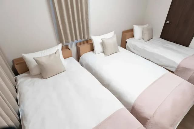 LAKU HOTEL ASAKUSA-10-min walk to Sensoji Temple｜6 min to Skytree / Direct to Airport｜35 min to Disney｜46.64㎡｜Up to 5 guests-2