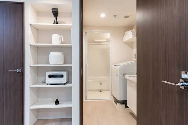 LAKU HOTEL ASAKUSA-10-min walk to Sensoji Temple｜6 min to Skytree / Direct to Airport｜35 min to Disney｜46.64㎡｜Up to 5 guests-11