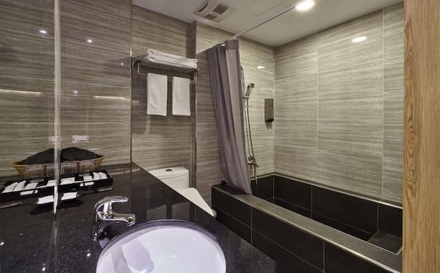 悅豪大飯店｜新竹館-無窗標準雙床房｜不含早餐-4