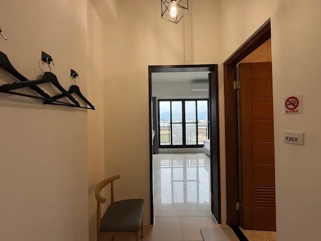 Ann Nong 1 Hotel-Two large double rooms 301 and 302 share a bathroom (an independent floor on the third floor)-5