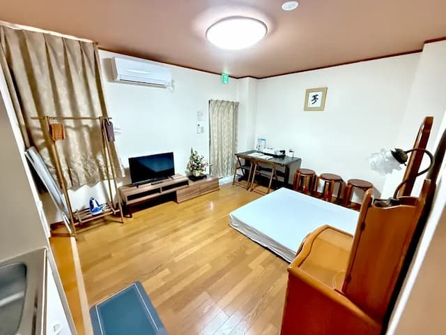 寝室②ダブルベッド利用時9名～