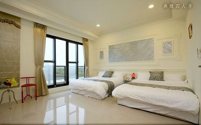 Lamborghini Hall-Will be. Stylish quadruple room-6