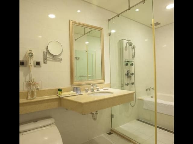 RICH GARDEN HOTEL-DELUXE DOUBLE｜NO WINDOW-6