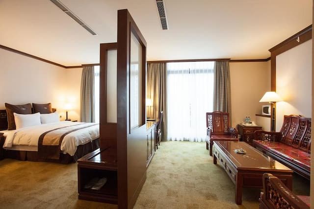 RICH GARDEN HOTEL-VIP SUITE-1