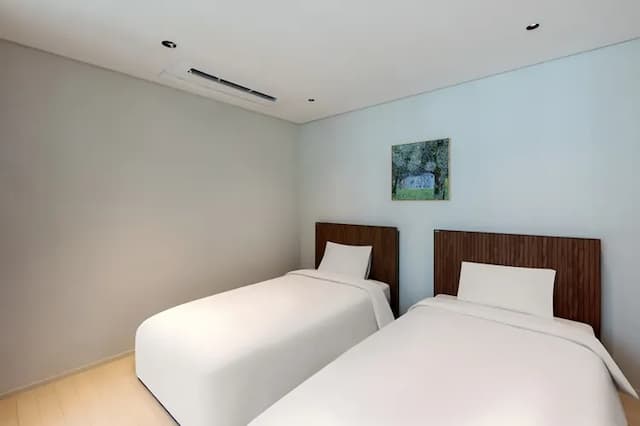 Newcz Haeundae Residence-Deluxe Twin City-1