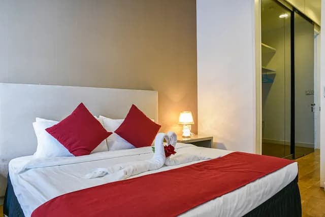 Flixses Suites at Platinum KLCC-Deluxe King Suite-2