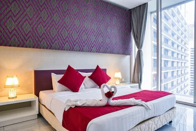 Flixses Suites at Platinum KLCC-Deluxe Three Bedroom Suite-2