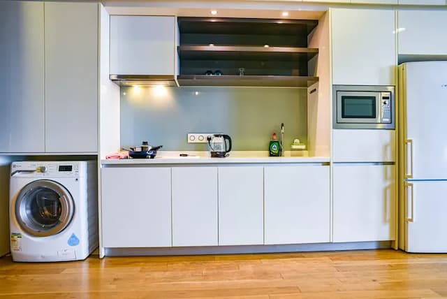 Flixses Suites at Platinum KLCC-Superior 2 Rooms plus 1-6