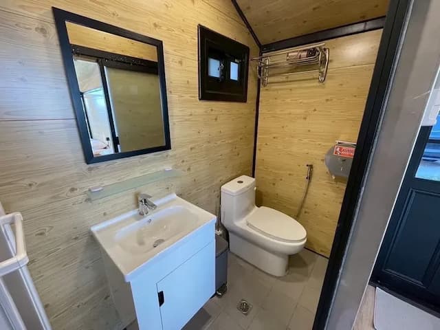 尖石天空小木屋露營區｜獨家8折起！寵物友善、高海拔、鄰近青蛙石天空步道-【虹夕伴山】 小木屋 B3-6