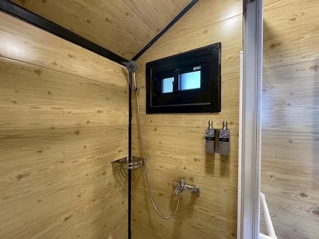 尖石天空小木屋露營區｜獨家8折起！寵物友善、高海拔、鄰近青蛙石天空步道-【虹夕伴山】 小木屋 B3-7