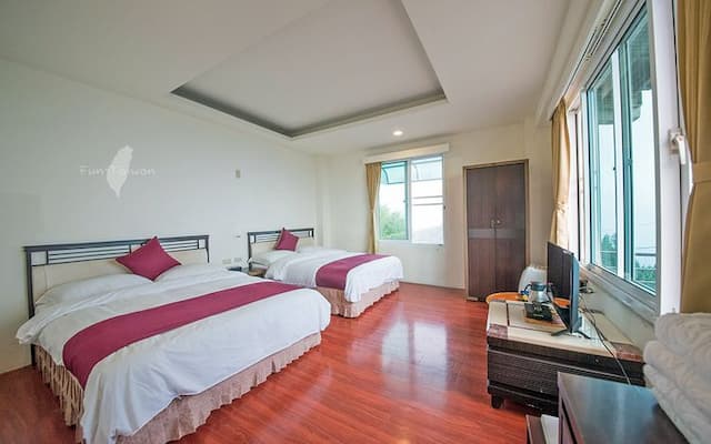 ChuYuan Homestay-Yunhai View Quadruple Suite-6