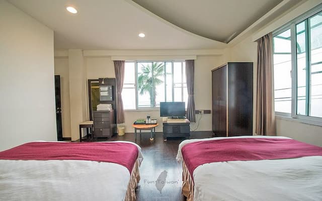 ChuYuan Homestay-Yunhai View Quadruple Suite-4