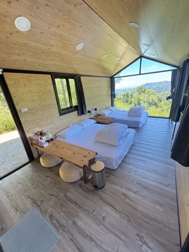 尖石天空小木屋露營區｜獨家8折起！寵物友善、高海拔、鄰近青蛙石天空步道-【虹夕伴山】小木屋 B6-1