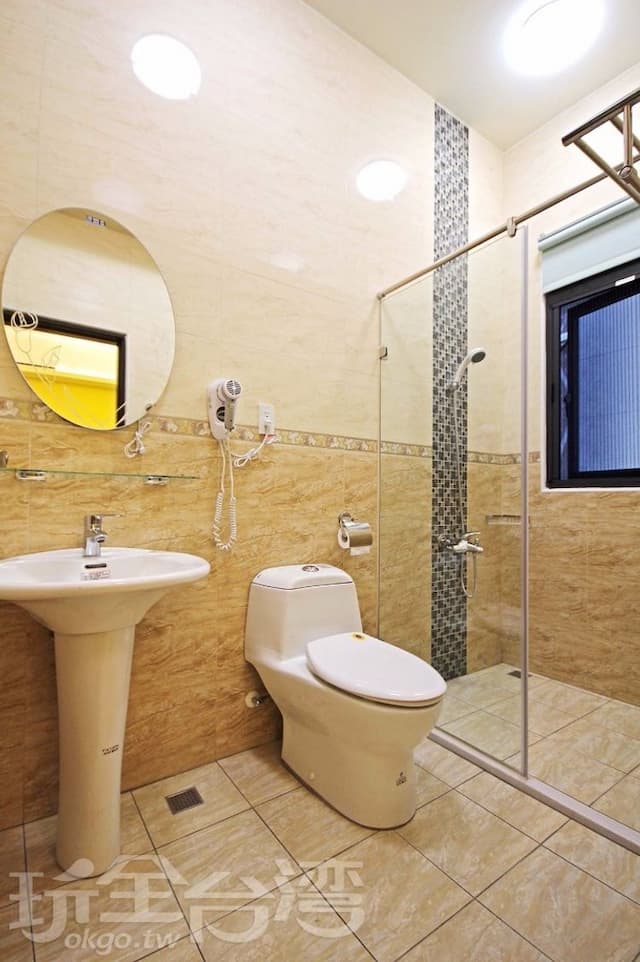 Traveler Guest House-Double room-9