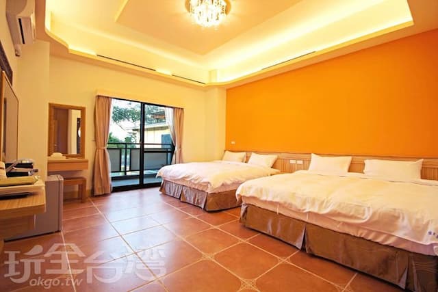 Traveler Guest House-Quadruple room-8